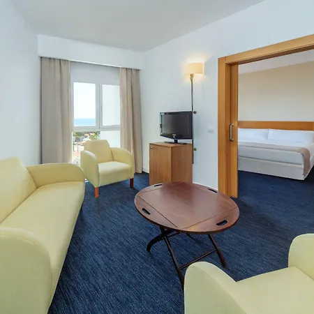 Alua Illa De Menorca 4*