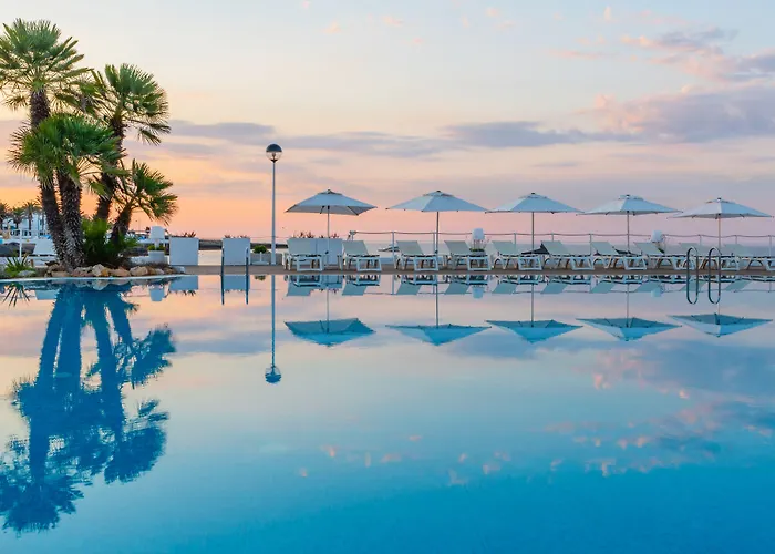 Alua Illa De Menorca 4* S'Algar