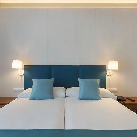 Alua Illa De Menorca 4* S'Algar