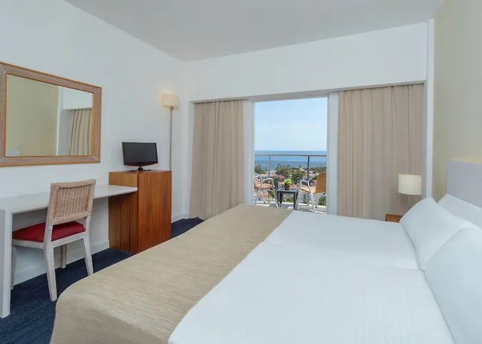 Alua Illa De Menorca 4*